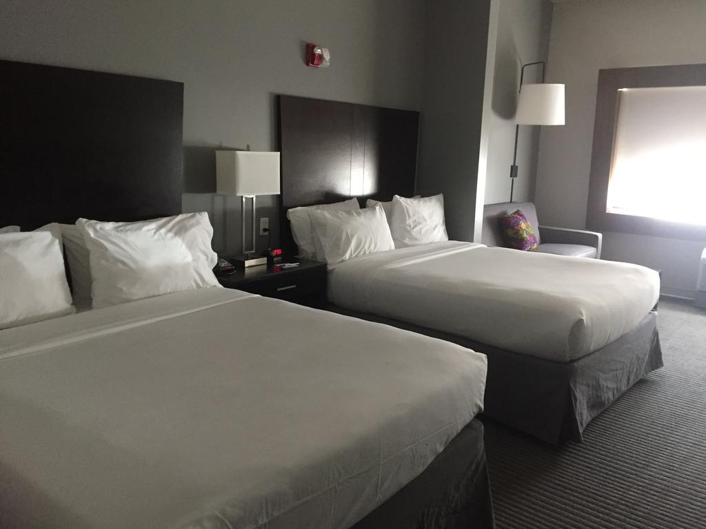 Holiday Inn Express And Suites Tahlequah By Ihg Luaran gambar